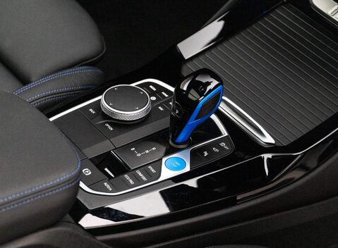 BMW Ix3 M Sport Pro 17