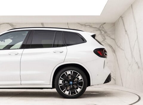 BMW Ix3 M Sport Pro 26