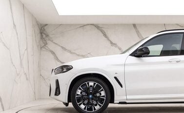 BMW Ix3 M Sport Pro 27