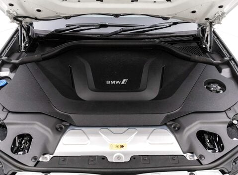 BMW Ix3 M Sport Pro 28