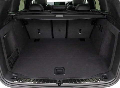 BMW Ix3 M Sport Pro 29