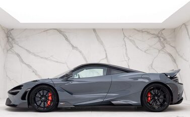 McLaren 765LT V8 SSG 4