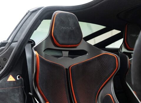 McLaren 765LT V8 SSG 8