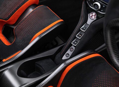 McLaren 765LT V8 SSG 14