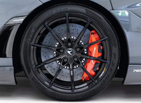 McLaren 765LT V8 SSG 18