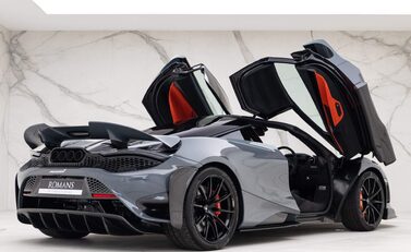 McLaren 765LT V8 SSG 21