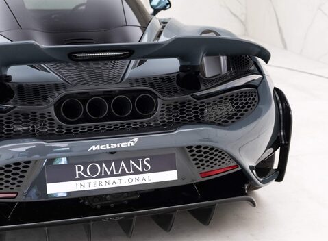 McLaren 765LT V8 SSG 24