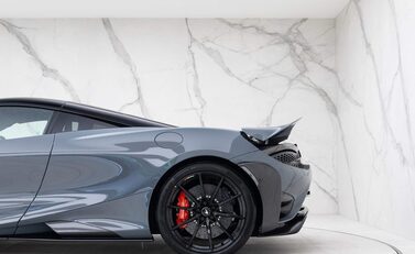 McLaren 765LT V8 SSG 33