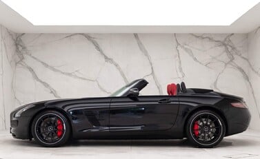 Mercedes-Benz SLS AMG ROADSTER 4