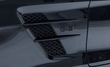 Mercedes-Benz SLS AMG ROADSTER 29