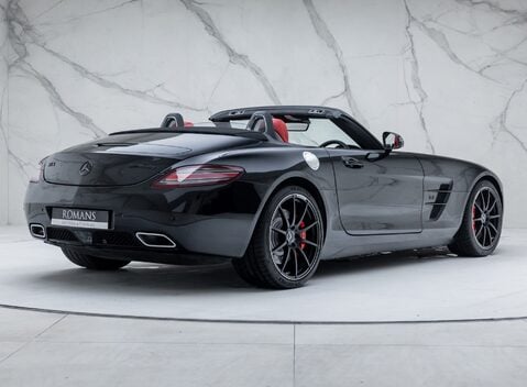 Mercedes-Benz SLS AMG ROADSTER 9