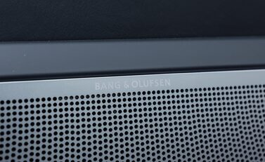 Mercedes-Benz SLS AMG ROADSTER 19