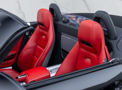 Mercedes-Benz SLS AMG ROADSTER 30