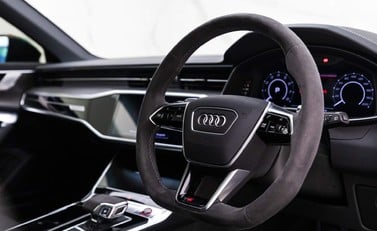 Audi RS6 Avant Carbon Black 5