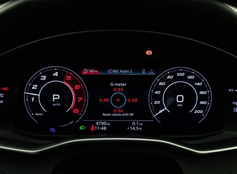 Audi RS6 Avant Carbon Black 14
