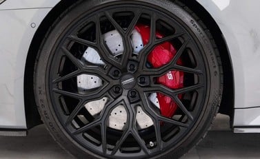 Audi RS6 Avant Carbon Black 20