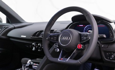 Audi R8 V10 Performance Carbon Black 5
