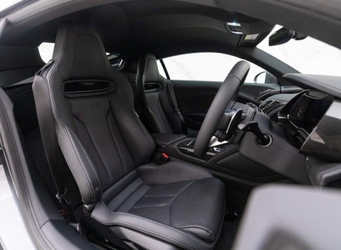 Audi R8 V10 Performance Carbon Black 6