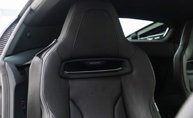 Audi R8 V10 Performance Carbon Black 7