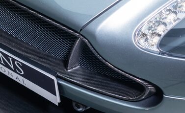 Aston Martin V8 Vantage AMR 29