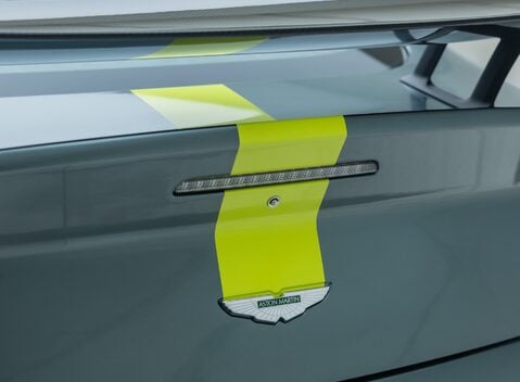 Aston Martin V8 Vantage AMR 39