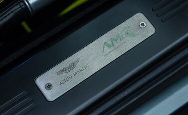 Aston Martin V8 Vantage AMR 24