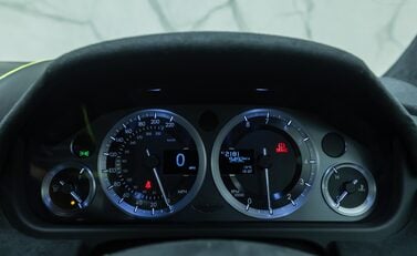 Aston Martin V8 Vantage AMR 18