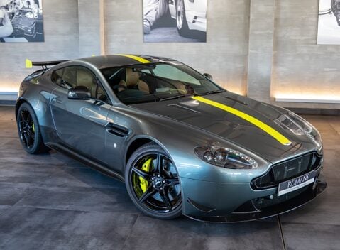 Aston Martin V8 Vantage AMR 2