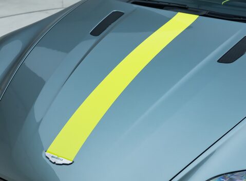 Aston Martin V8 Vantage AMR 32
