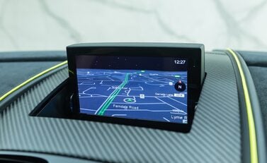 Aston Martin V8 Vantage AMR 19