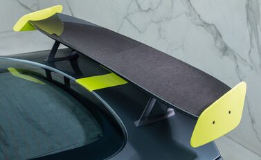 Aston Martin V8 Vantage AMR 38