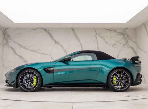 Aston Martin Vantage F1 Edition Roadster 4