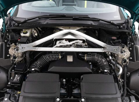 Aston Martin Vantage F1 Edition Roadster 34