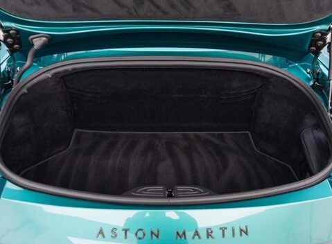 Aston Martin Vantage F1 Edition Roadster 36