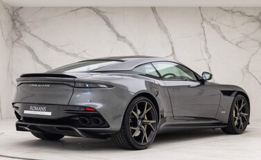 Aston Martin DBS Superleggera 3