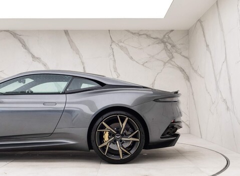 Aston Martin DBS Superleggera 27