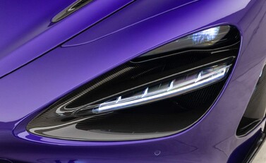 McLaren 765LT V8 SSG 25