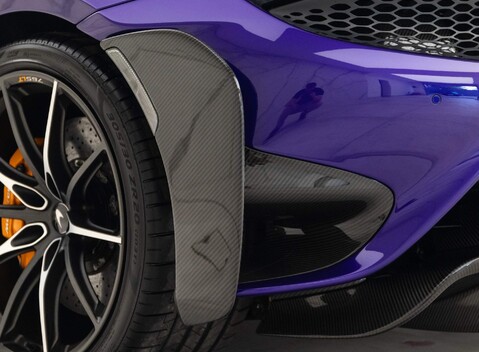 McLaren 765LT V8 SSG 32