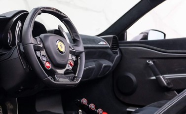 Ferrari 458 Speciale Aperta LHD 11