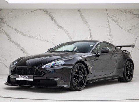 Aston Martin Vantage GT8 1