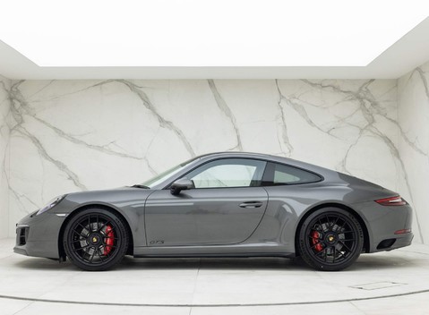 Porsche 911 CARRERA 4 GTS (991.2) 2