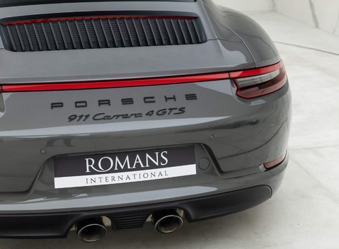 Porsche 911 Carrera 4 GTS (991.2) 22