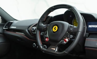 Ferrari 488 GTB 4
