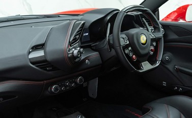Ferrari 488 GTB 9