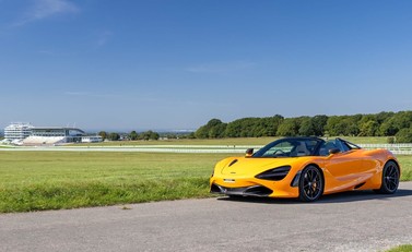 McLaren 720S Spider Peformance 5