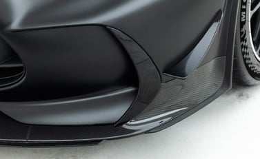 Mercedes-Benz Amg GT Black Series 22