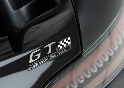 Mercedes-Benz Amg GT Black Series 