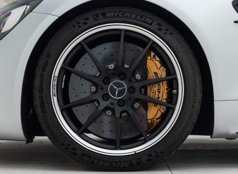 Mercedes-Benz AMG GT R Premium 19