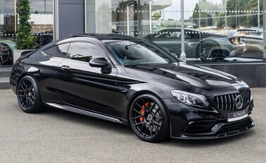 Mercedes-Benz C63 S Coupe Brabus 2