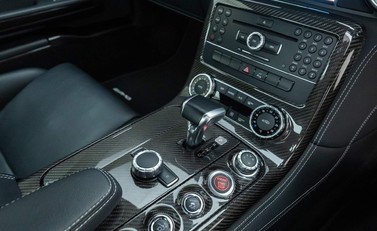 Mercedes-Benz SLS AMG 20